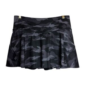 Athleta Ace Printed 13.5" Tennis Skort Black Camo Size Large
